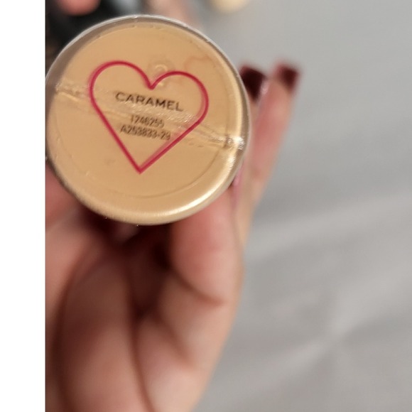 Makeup Revolution Retro Luxe Matte Lip Kit & More Bundle NEW - Picture 5 of 11